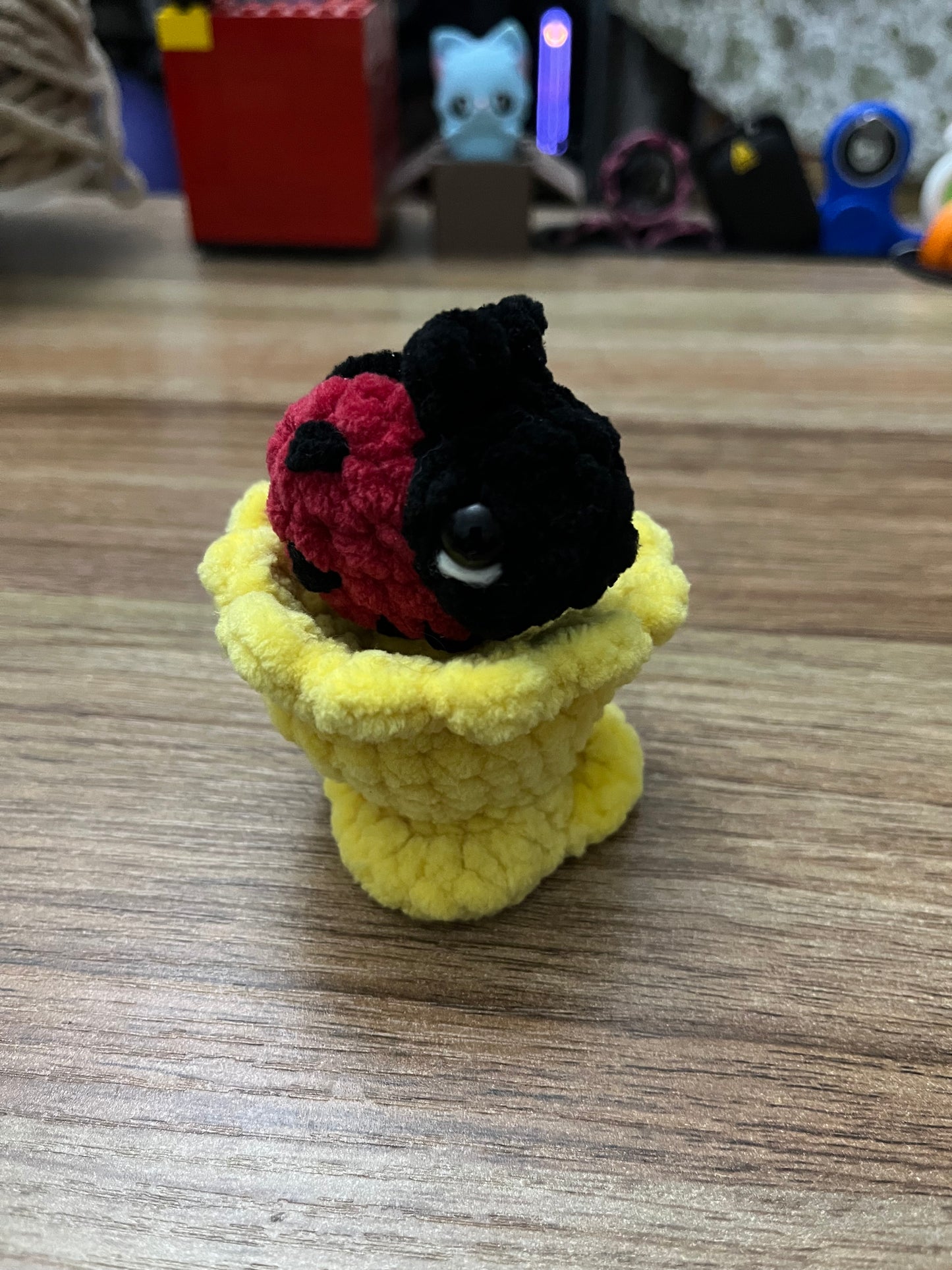 Ladybug Daffodil Fidget