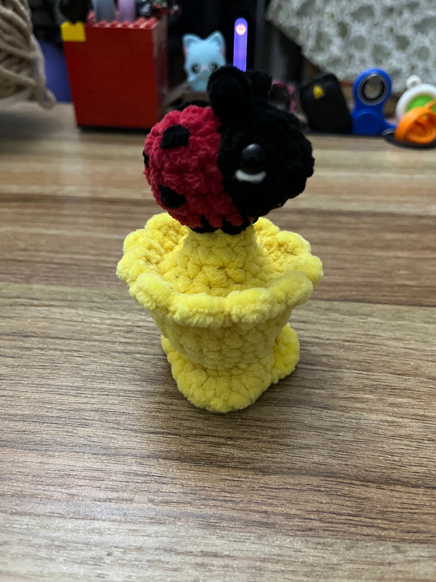 Ladybug Daffodil Fidget