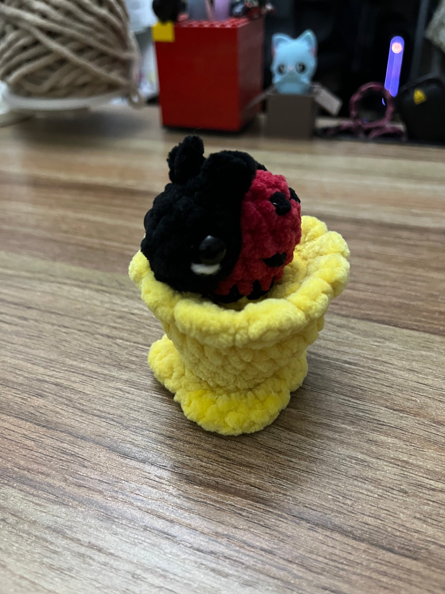 Ladybug Daffodil Fidget